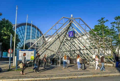 Entrance U-Bahnhof central railway station