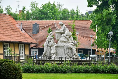 Caroline-Mathilde Monument at the East Entrance