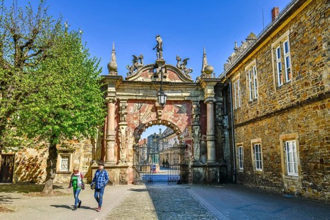 Palace portal