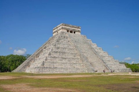 Pyramid of the Kukulcan El Castillo