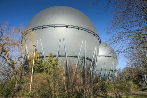 Spherical gas tank