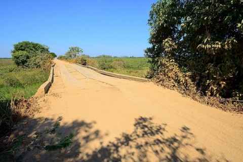 Wooden bridge on the Transpantaneira