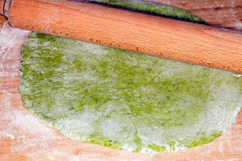 Pasta dough with spinach