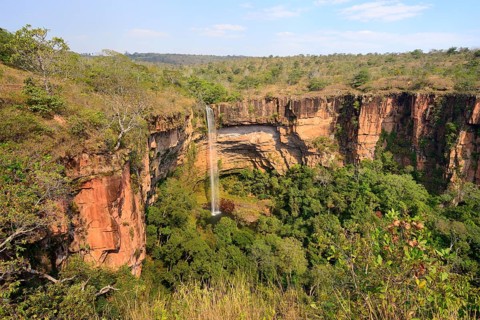 Veu da Noiva waterfall