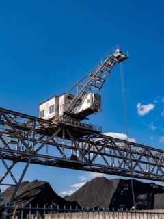 Coal crane at the Offenbach harbour basin for the combined heat and power plant of power supply Offenbach