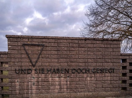 Feldscheune Isenschnibbe Gardelegen memorial