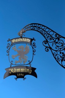 Nose sign of a former inn Goldener Greif