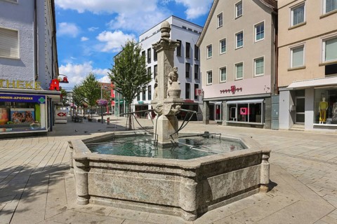 Tanners' and dyers' fountain in Wilhelmstrasse by Professor Josef Zeitler