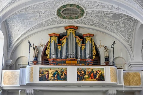 Organ loft