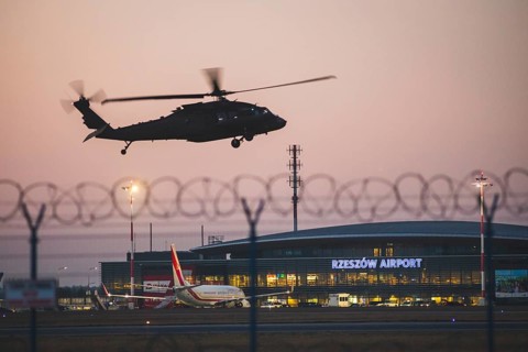 Black Hawk helicopter