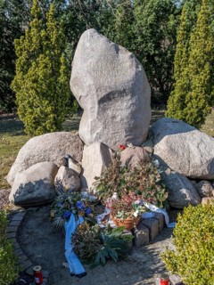 Feldscheune Isenschnibbe Gardelegen memorial