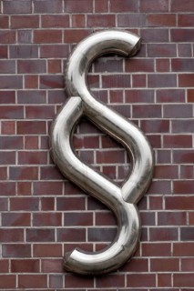 Paragraph symbol on the office building of several lawyers