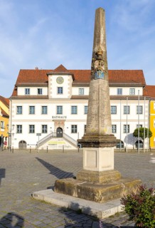 Electoral Saxon post office column on the market square