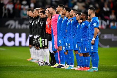 Singing of the national anthem