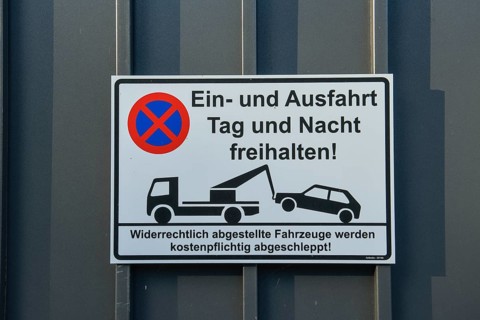 Keep exit free sign