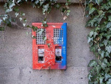 Old and defective chewing gum machine