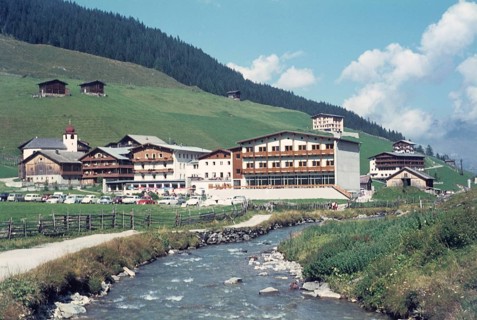 New buildings in Hintertux