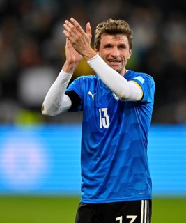 Final cheer for Thomas Mueller GER