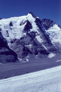 View from the Kaiser-Franz-Josefs-Hoehe to Grossglockner and Adlersruhe