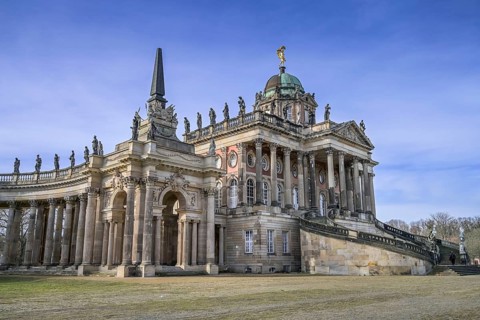 Communs am Neuen Palais