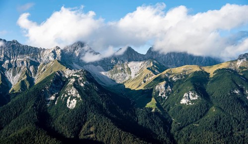 Rocky mountain ridge