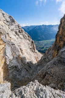 Scharte with view into the Inn valley with the village of Telfs