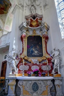 Side altar