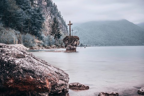 Cross stone