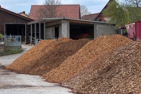 Storage of bark mulch on a farm