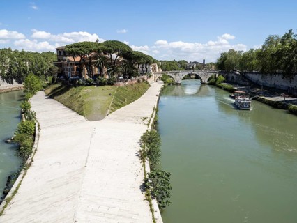 Tiber Island