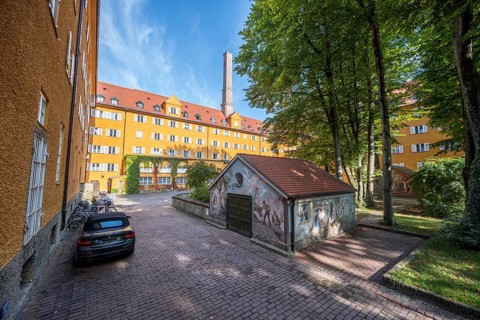 Inner courtyard with yellow apartment buildings