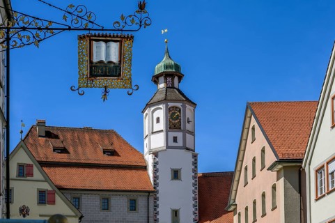 Pfaffenturm and Nasenschild Books