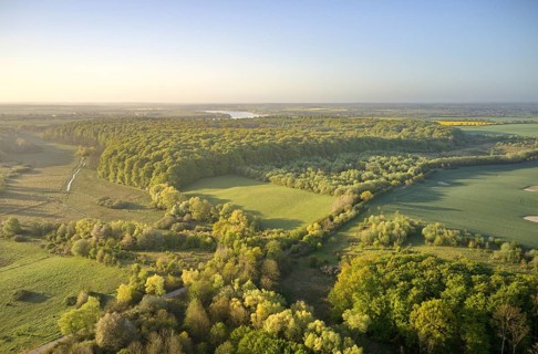 Several nature reserves and a biosphere reserve define the green belt on the state border between Schleswig-Holstein and Mecklenburg-Western Pomerania in the area of Northwest Mecklenburg. Kiekbuschwi...