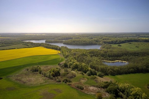 Several nature reserves and a biosphere reserve define the green belt at Lake Lankow on the state border between Schleswig-Holstein and Mecklenburg-Western Pomerania in the area of Northwest Mecklenbu...