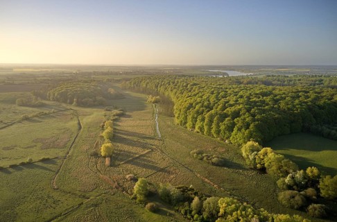 Several nature reserves and a biosphere reserve define the green belt on the state border between Schleswig-Holstein and Mecklenburg-Western Pomerania in the area of Northwest Mecklenburg. Kiekbuschwi...