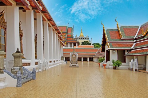 Wat Saket Ratcha Wora Maha Wihan also Wat Sraket or Temple of the Golden Mount