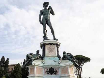 Statue of David in Piazzale Michelangelo