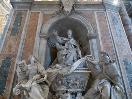 Grab von Papst Gregor XIII. Petersdom