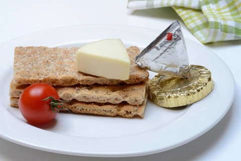 Schmelzkaese auf Knaeckebrot