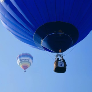 Heissluftballon in der Luft