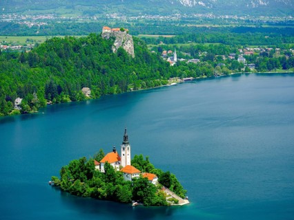 Blejski Otok Island with St. Mary's Church