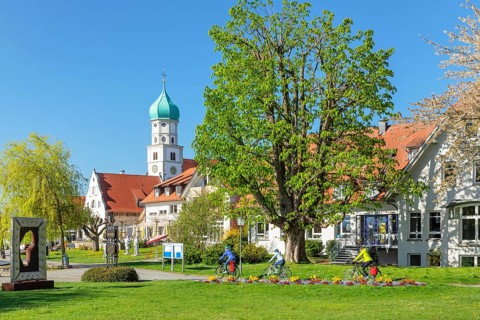 Moated castle peninsula with St. George's Church