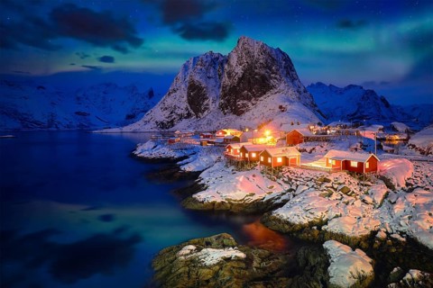 Famous tourist attraction Hamnoy fishing village on Lofoten Islands