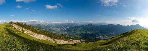 View from Gnipen with the rockfall area towards the Alps
