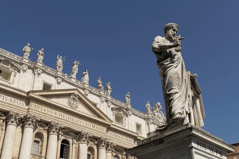 Petrus-Statue