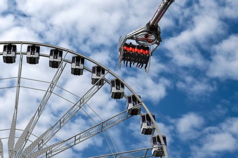 Lunapark Ferris Wheel and Single Arm Maxximum 2