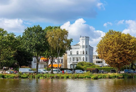 Luxury villas on the Aussenalster