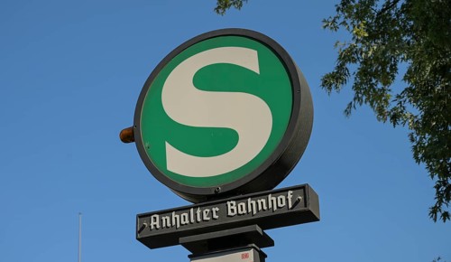 Sign at Anhalter Bahnhof S-Bahn station