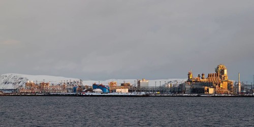 Natural gas liquefaction plant