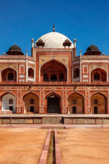 Humayun's Tomb famous tourist attraction destination